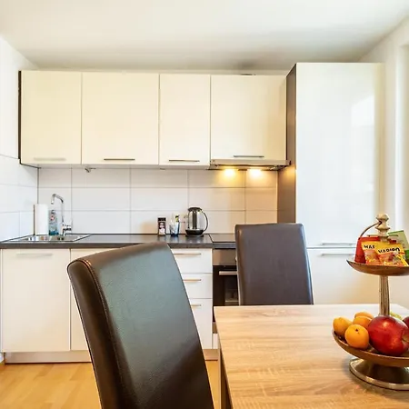 Apartment 21 *